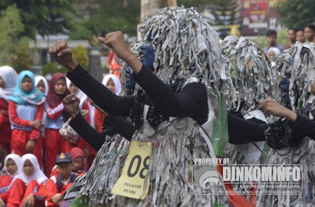 Ada spirit nasionalisme di jalan Gayeng : Ã¢â‚¬Å“Papua milik kita. Papua NKRIÃ¢â‚¬Â