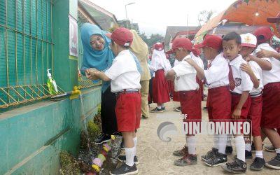 Cuci Tangan Pakai Sabun Salah Satu Indikator PHBS