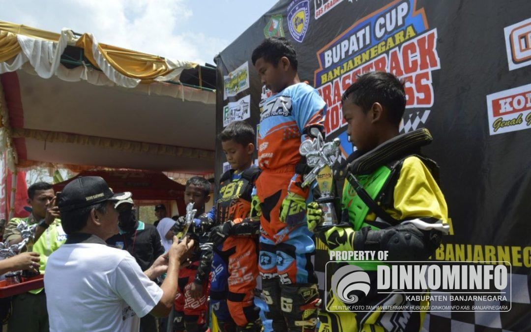 Ratusan Crosser Meriahkan Bupati Cup Grasstrack – Motocross 2019
