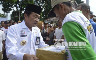 Peringatan Hari Amal Bhakti Depag Abang Becak Peroleh Santunan