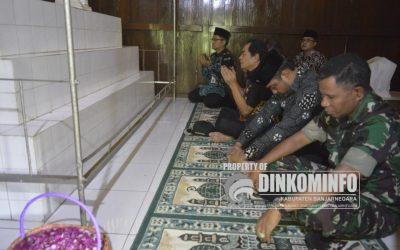 Budhi Sarwono dan Forkompimda Ziarah ke Makam Para Bupati