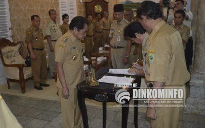 Kepala OPD Tanda Tangani Perjanjian Kinerja 2020