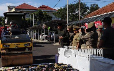 4.281 Botol dan 24 Kaleng Miras Dimusnahkan