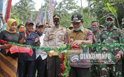 Bupati Banjarnegara Budhi Sarwono Resmi tutup TMMD Sengkuyung Tahap II Tahun 2020