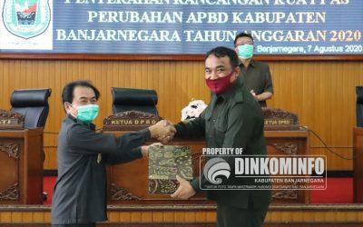 Bupati Sentil Anggota Dewan di Rapat Paripurna KUA PPAS