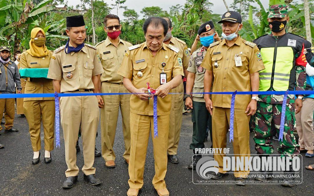 Bupati Resmikan Jembatan Kali Bojong Darmayasa Kecamatan Pejawaran