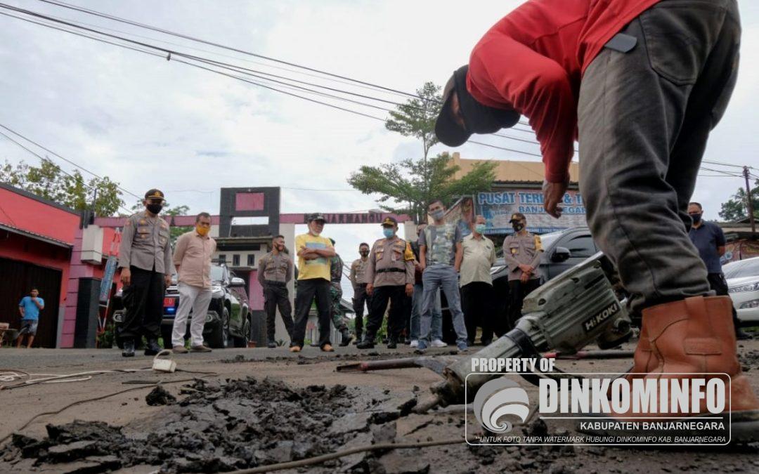 Aksi Tambal Jalan Provinsi Berlanjut, Banjarmangu – Gayam Penuh Lubang