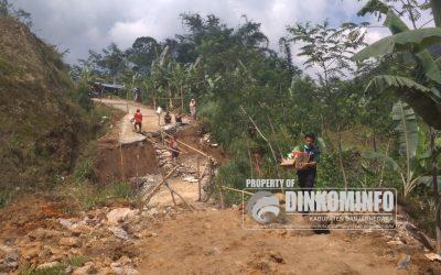 Jalan Putus, Suplai Logistik Terhambat