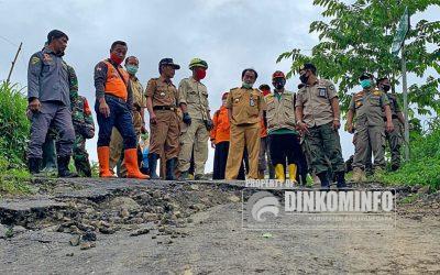 Bupati Kunjungi Dapur Umum, Beri Suport Relawan Tangani Bencana