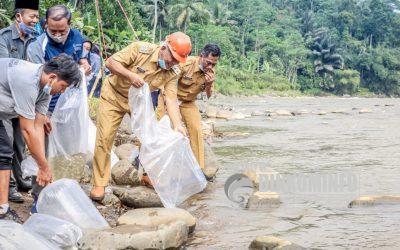 Memperingati 24 Tahun, ESMEGA Gelar Aksi Peduli Lingkungan