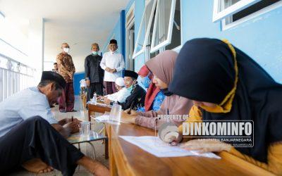 Ponpes Mumtaza Gelar Gerakan Menulis Al Quran Massal