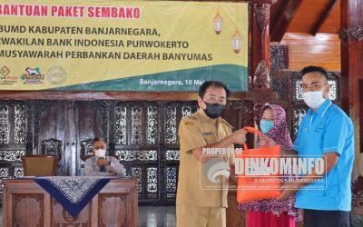 Bantuan 1870 Paket Sembako Program BUMD dan BI Peduli kepada masyarakat Banjarnegara
