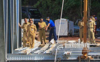 Tinjau Pembangunan Jembatan Plipiran, Bupati Sebut Sudah 43 Persen