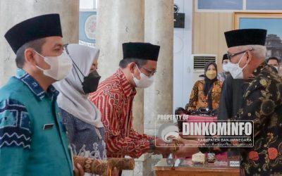 Plh Bupati Lantik Dewan Pengawas dan Direktur Perusahaan Daerah