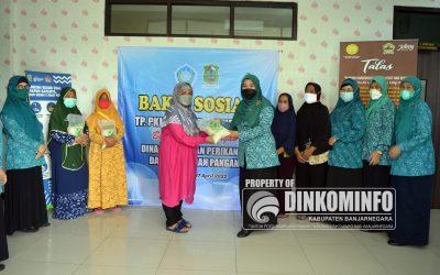 Baksos PKK Banjarnegara Bantu 500 Paket Beras untuk Masyarakat Kurang Mampu