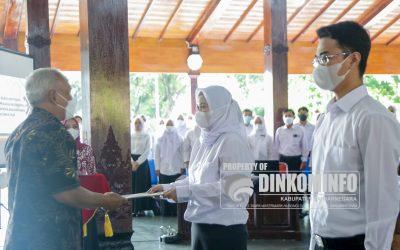 Serahkan SK CPNS, Plh Bupati Syamsudin Ingatkan Pentingnya Masa Percobaan