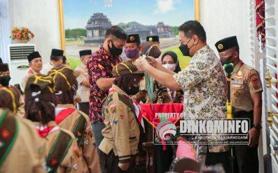 Pj Bupati Beri Apresiasi Kontingen Pramuka Siaga Banjarnegara