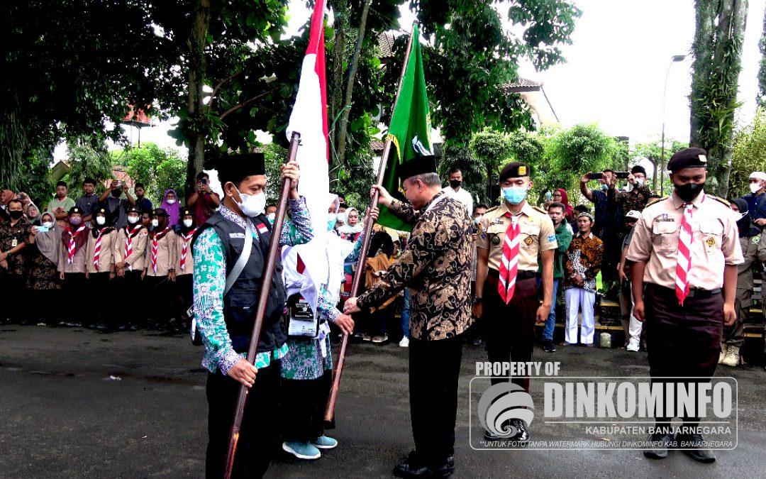 Sekda Melepas 261 Jamaah Calon Haji Asal Banjarnegara