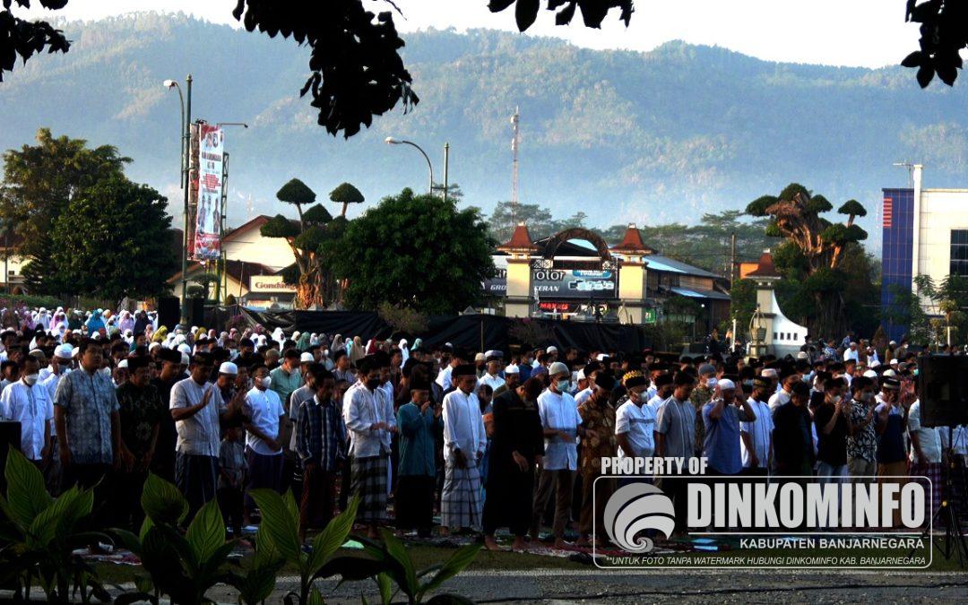 Khidmat, Salat Idul Adha 1443 H di Alun-alun Banjarnegara