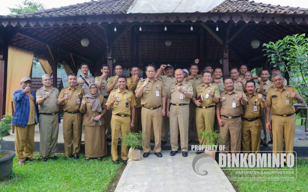 Dialog Dengan Para Kades di Kecamatan Sigaluh, Pj Bupati: Kita Harus Kompak dan Berkolaborasi