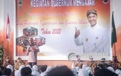 Ratusan Pelajar Banjarnegara Ikuti Gubernur Ganjar Mengajar Tentang Kebencanaan