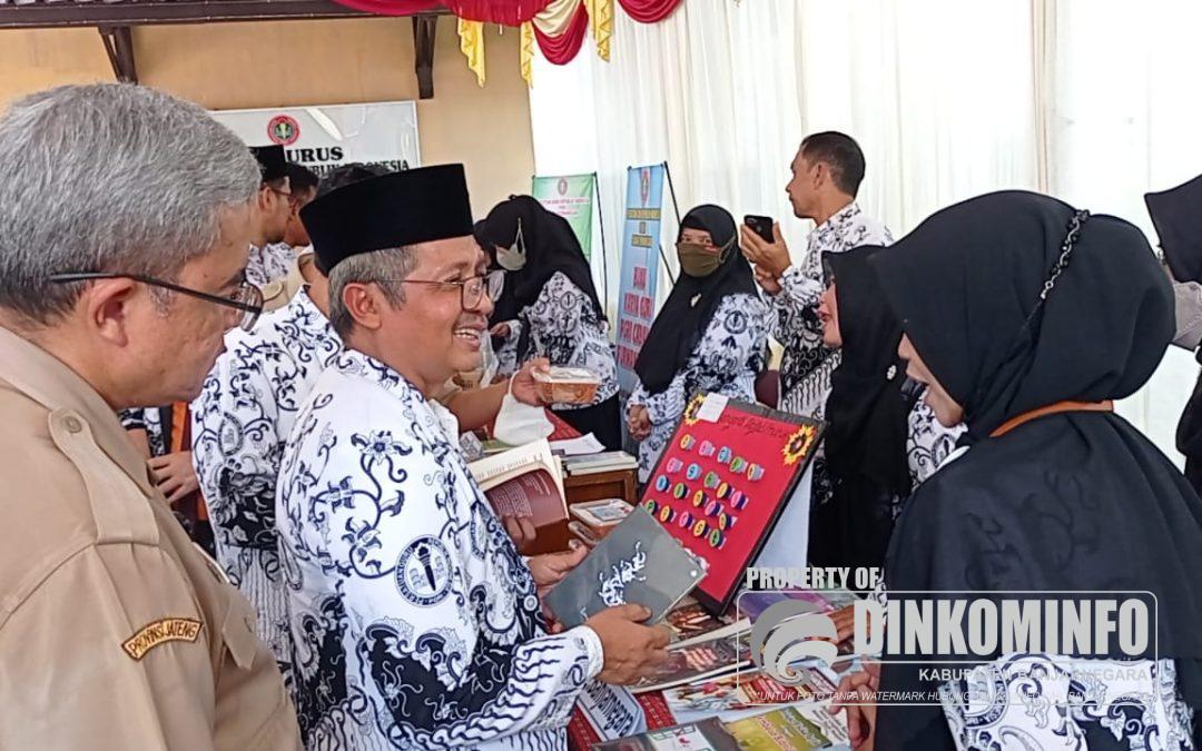 Ketua PGRI Jateng Kunjungi Konker PGRI Banjarnegara