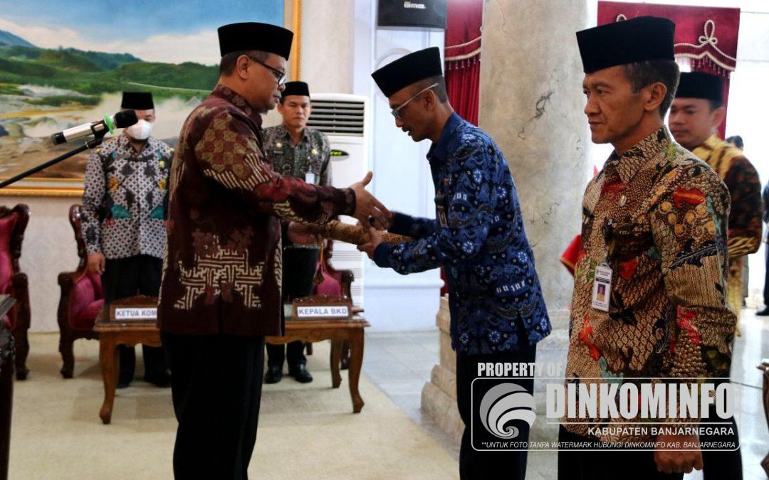 Isi Kekosongan Kepala Dinas, Pj Bupati Lantik Dua Pejabat Pimpinan Tinggi Pratama