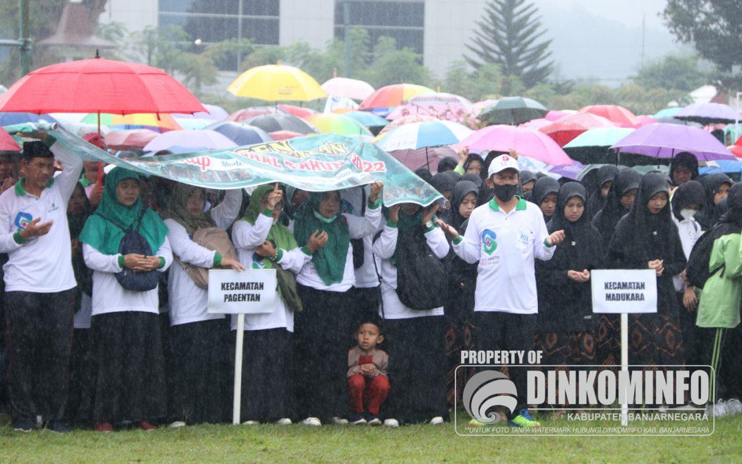 Peringatan Hari Santri Nasional di Kabupaten Banjarnegara, Meriah Meski Sempat Diguyur Hujan
