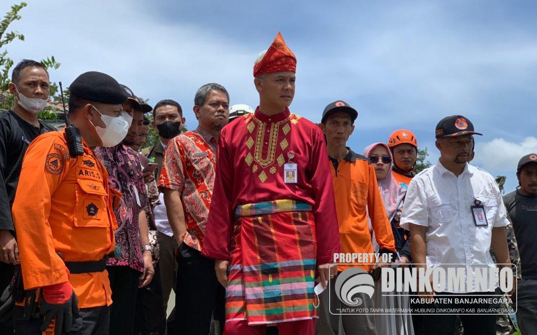 Gubernur Ganjar Tinjau Longsor di Desa Bantar