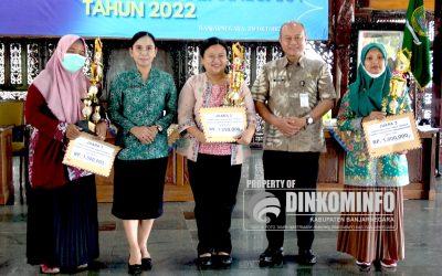 Titin Waisah dari Puskesmas Wanayasa 2  Juara kader Posyandu Tingkat Kabupaten