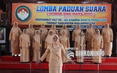 DWP Setda dan Kecamatan Rakit Juarai Lomba Paduan Suara