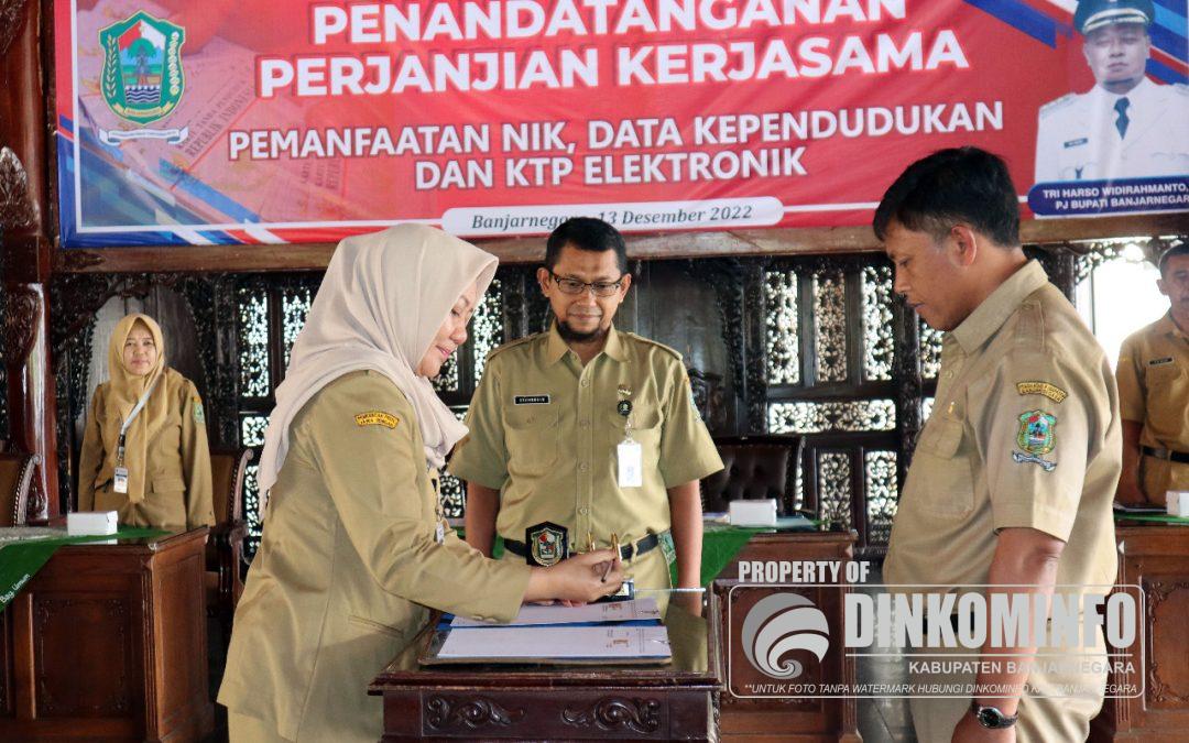 Dindukcapil Teken Mou Pemanfaatan NIK, Data Kependudukan dan KTP-El dengan Desa