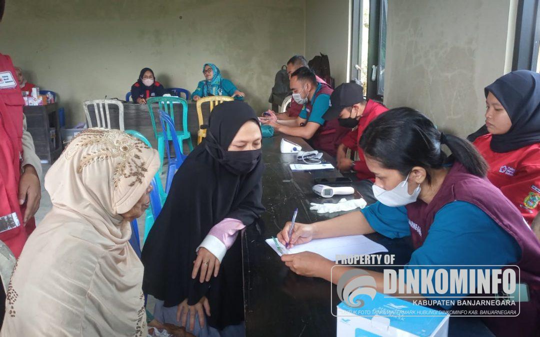 PMI Banjarnegara Berikan Pelayanan Pengobatan Gratis Bagi Warga Desa Suwidak