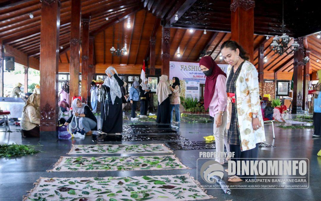 Gelar Workshop, Ecobara Ajarkan Keterampilan Membuat Produk Ecoprint