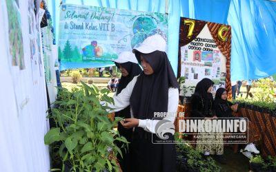 Siswa SMP 3 Purwareja Klampok Panen Karya P5 Bertema Lingkungan dan Kewirausahaan