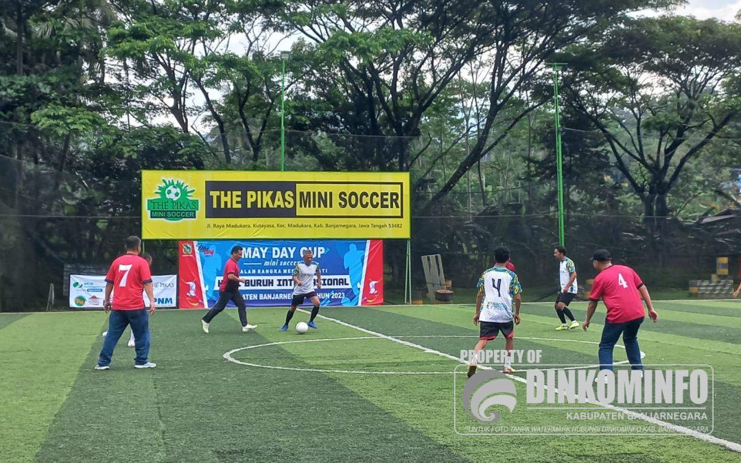 Peringati Hari Buruh Internasional, 16 Tim Berlaga di Turnamen Mini Soccer May Day Cup 2023