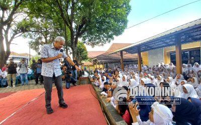 Sambangi Smansaka, Gubernur Ganjar Ajarkan Siswa Berbudaya, Pahami Toleransi dan Anti Hoaks
