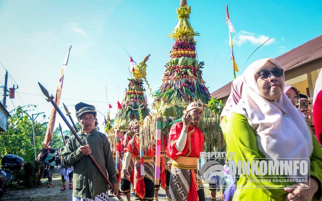 Kirab Seribu Tenong, Ungkapan Rasa Syukur Warga Sirukun Hasil Bumi Melimpah