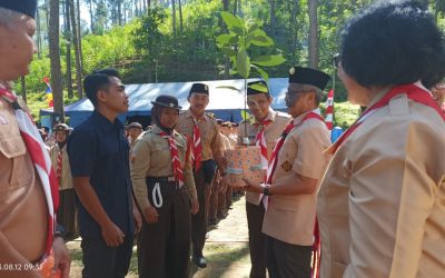 Kemah Bhakti Revolusi Mental, Siswa SMP 2 Sumbang 234 Bibit Alpukat