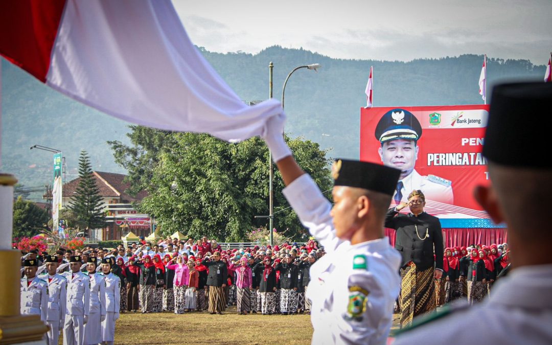 Upacara Bendera Peringati HUT Ke-78 RI di Banjarnegara, Tri Harso Tekankan Pentingnya Integritas