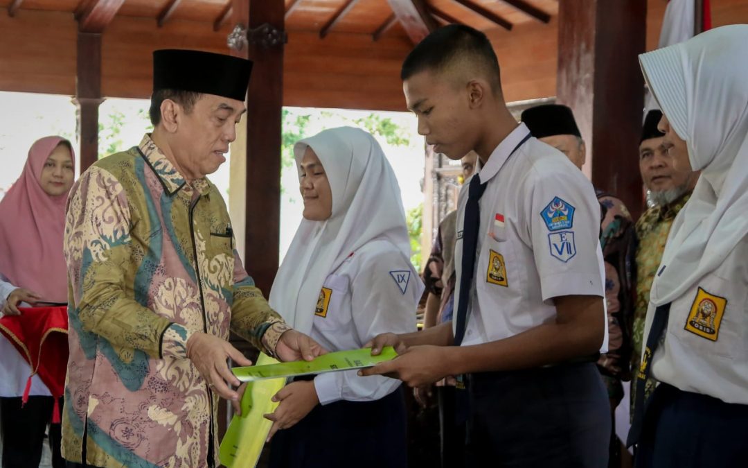 Baznas Banjarnegara Tasharufkan Dana Zakat Bagi Pelajar Kurang Mampu