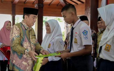 Baznas Banjarnegara Tasharufkan Dana Zakat Bagi Pelajar Kurang Mampu