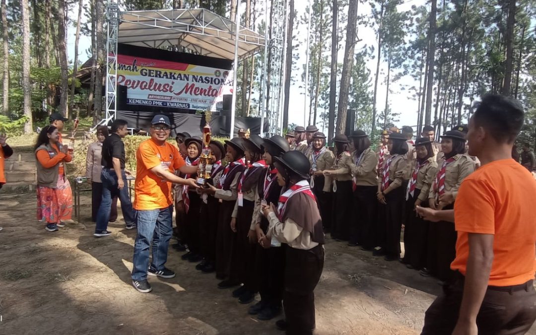 Panitia Lokal PGRI Banjarnegara Sukses Gelar Kemah Bhakti Revolusi Mental
