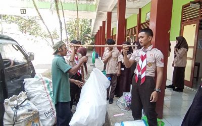 Ratusan Kilogram Sampah Masuk ke Bank Sampah SMAN 1 Sigaluh