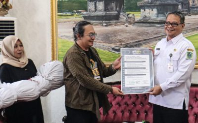 Kesulitan Air, Warga ‘Nguda Rasa’ ke Bupati