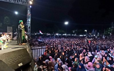 Sholawat Kebangsaan di Banjarnegara, Gus Ali Ajak Masyarakat Doakan Pemilu 2024 Damai dan Tenang