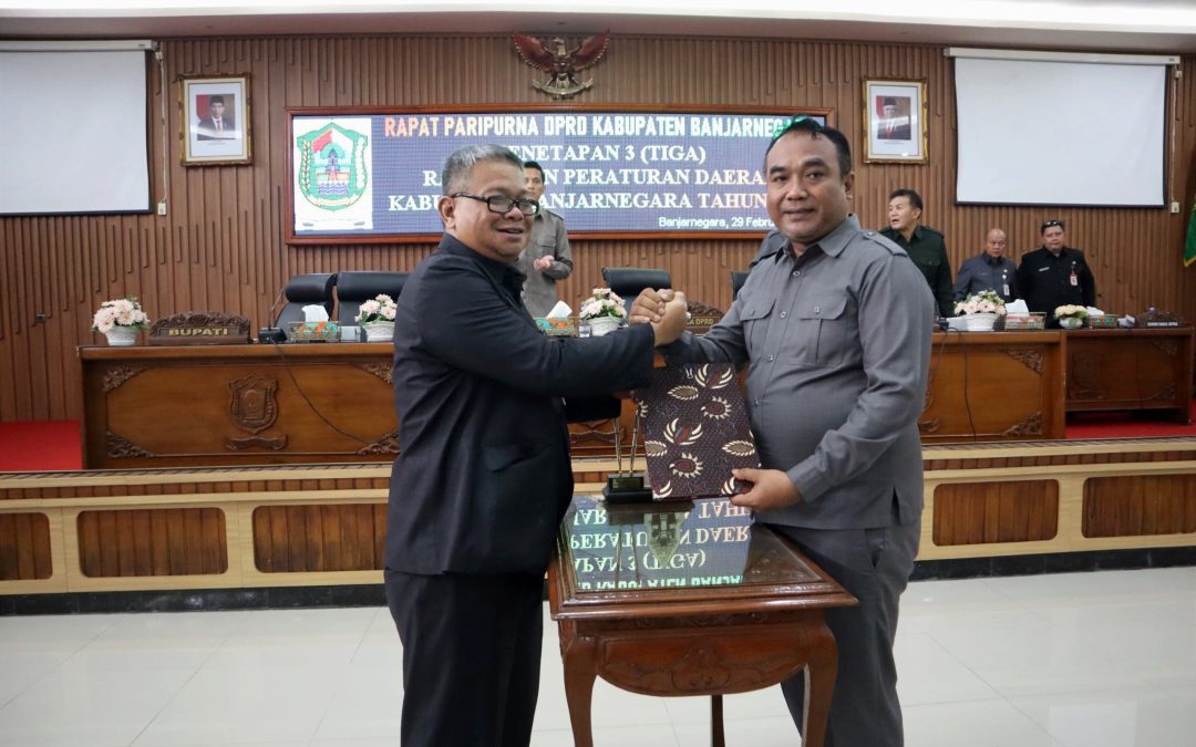 Tiga Raperda Ditetapkan Menjadi Perda