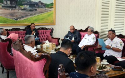 Pj Bupati Masrofi Minta Rekanan Pemkab Gerak Cepat Selesaikan Proyek Pembangunan