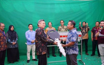 Gebyar Undian Tamades BPR BKK Banjarnegara 2024, Jamil Warga Desa Sijeruk Dapat Hadiah Utama Toyota Calya