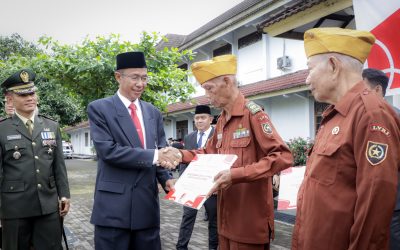 Meneladani Nilai-nilai Pahlawan, Wujud Implementasi Mencintai Negeri